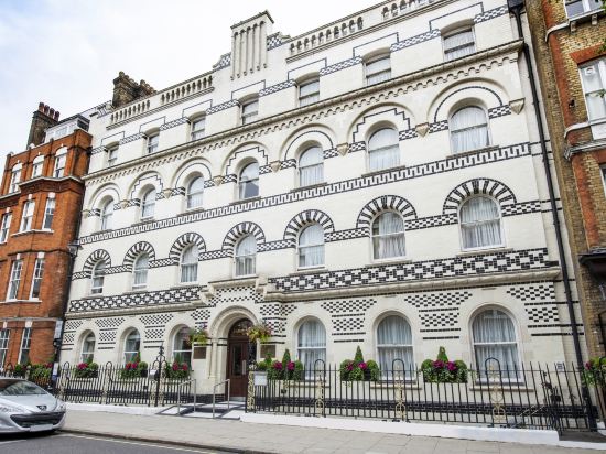 Фото Langham Court Hotel