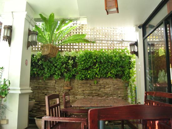 Фото Rendezvous Oldtown Chiangmai