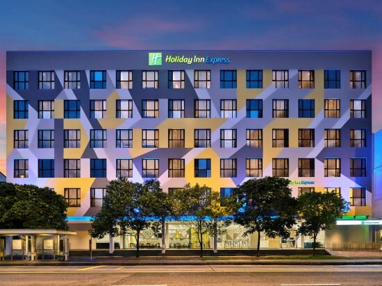 Фото Holiday Inn Express Singapore Serangoon