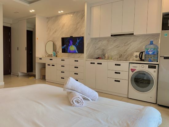 Фото Vinhomes D'Capitale Residence - CitiHome