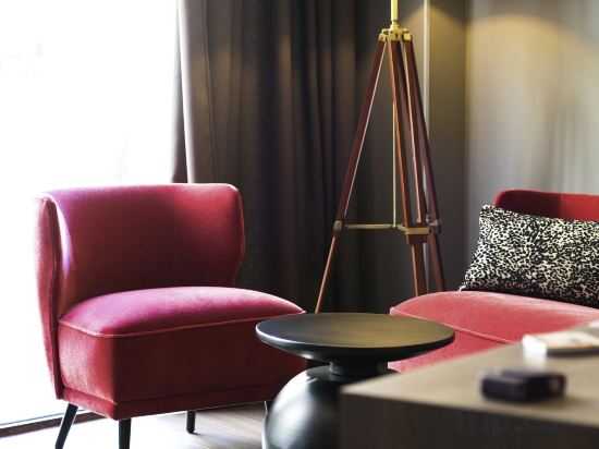 Фото ibis Styles Nantes Centre Place Graslin Hotel