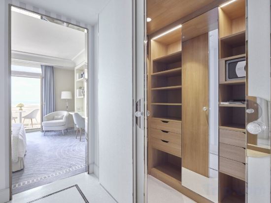 Фото Hotel Martinez