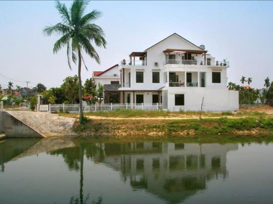 Фото Azalea Homestay