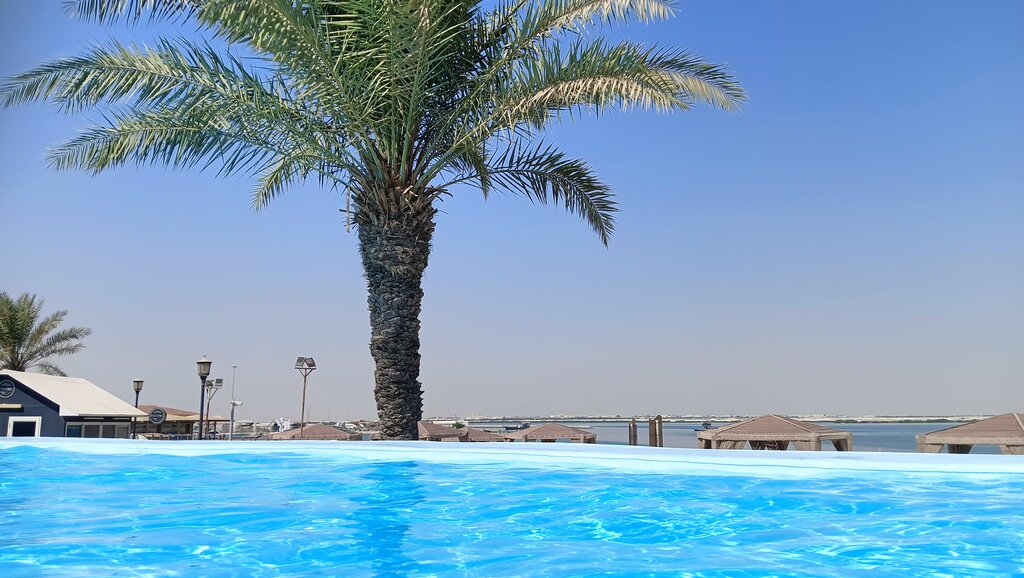 محل بقالة Al Bandari supermarket ، الخور، صورة