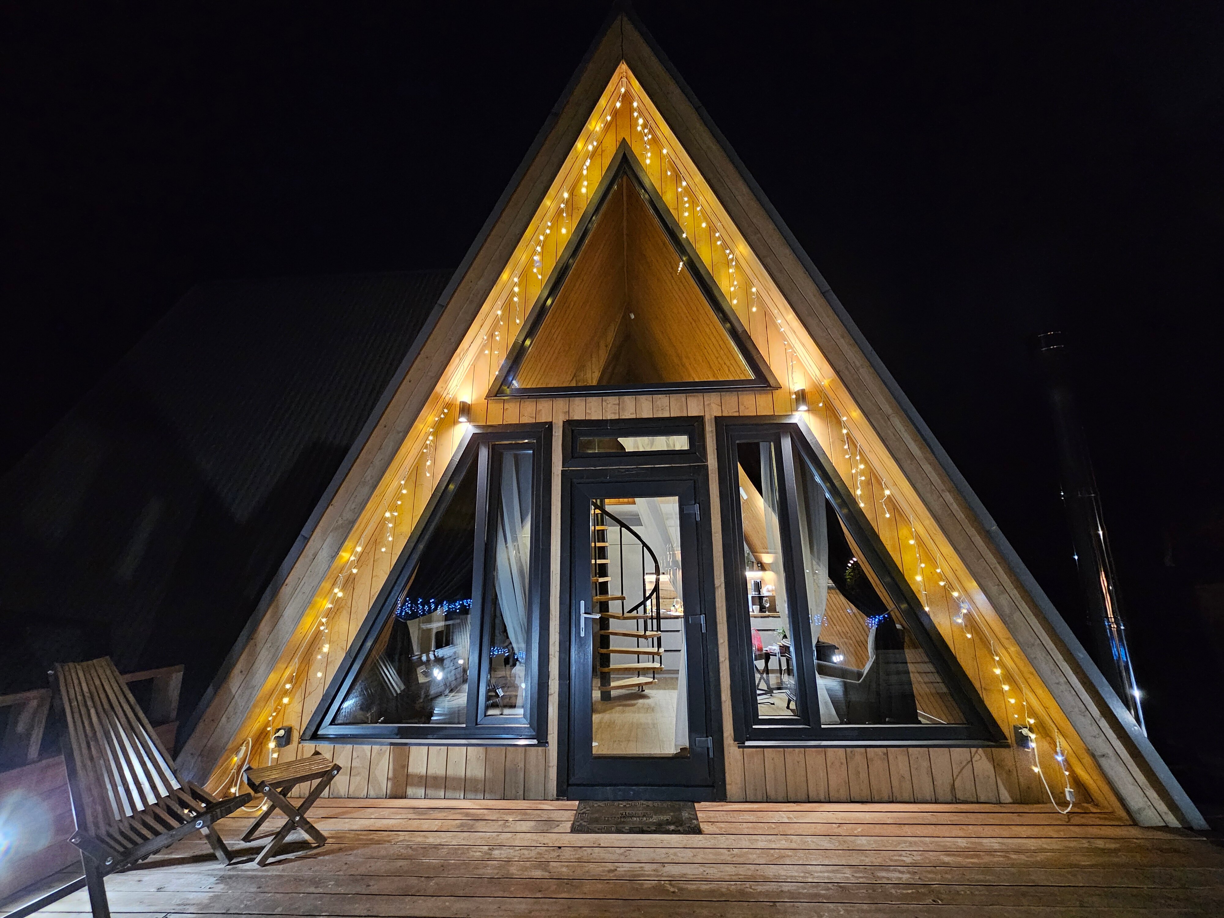 Фото A-Frame Family
