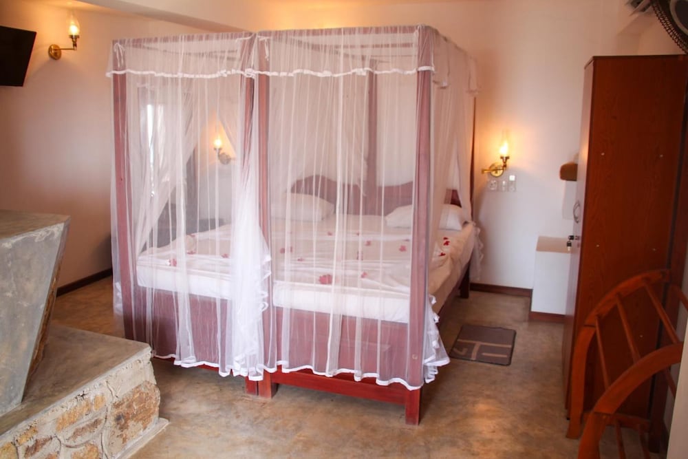 Фото Shanthi beach resort