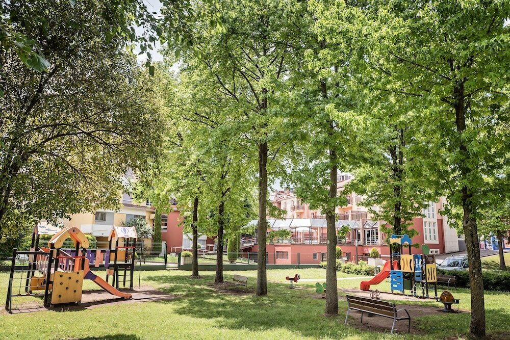 Фото Hotel La Perla