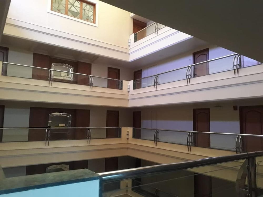 Фото Hotel Samrat