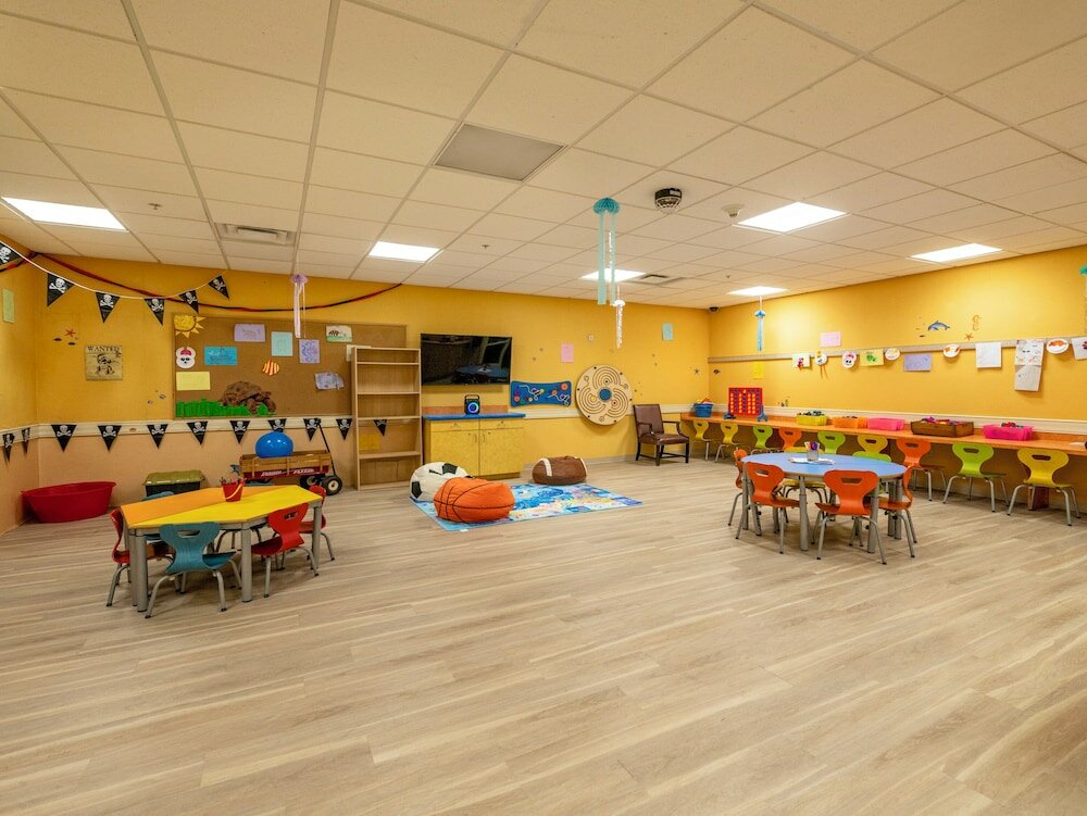 Фото Holiday Inn & Suites Virginia Beach North Beach, an Ihg Hotel