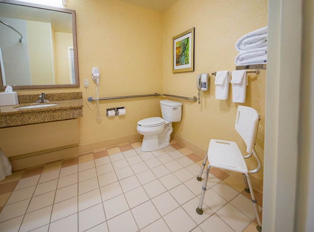 Фото Fairfield Inn & Suites by Marriott Wausau