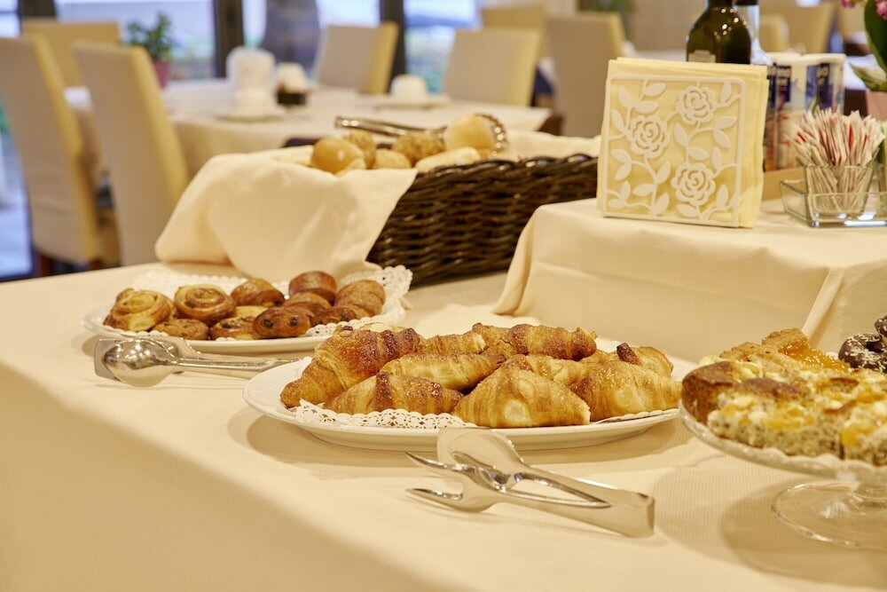 Фото Hotel Fonzari