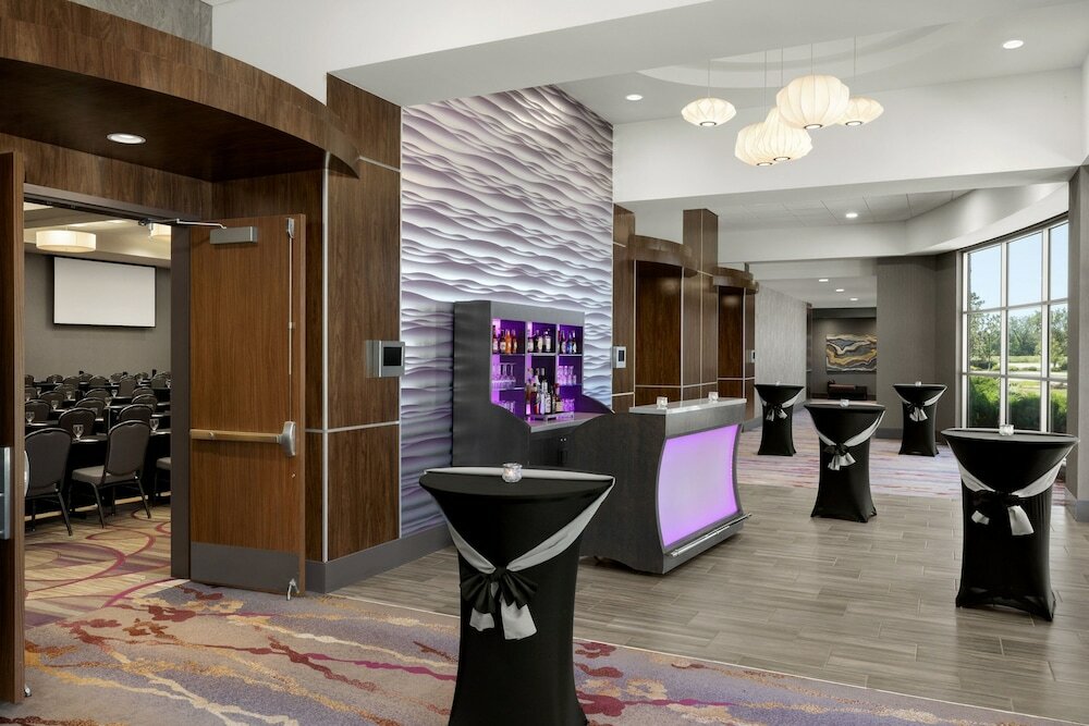 Фото Courtyard by Marriott Omaha Bellevue Beardmore Event Center