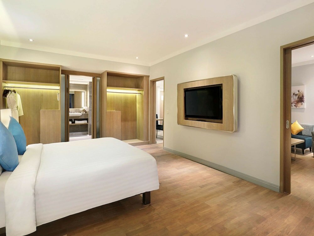 Фото Novotel Jakarta Mangga Dua Square Hotel