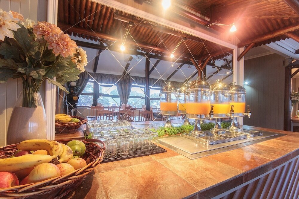 Фото Pine Lodge Resort