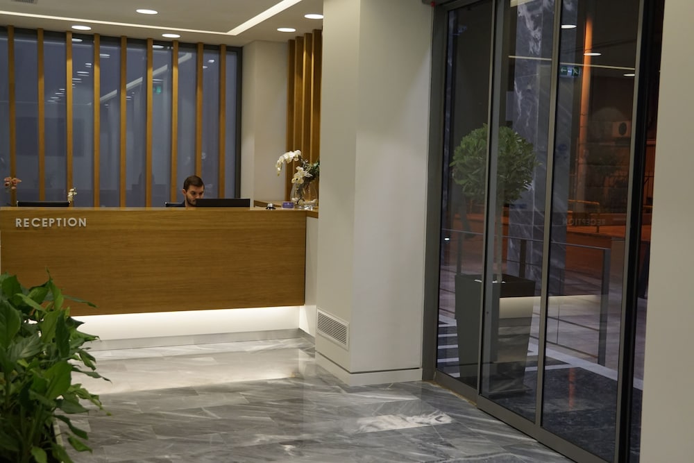 Фото Piraeus Port Hotel