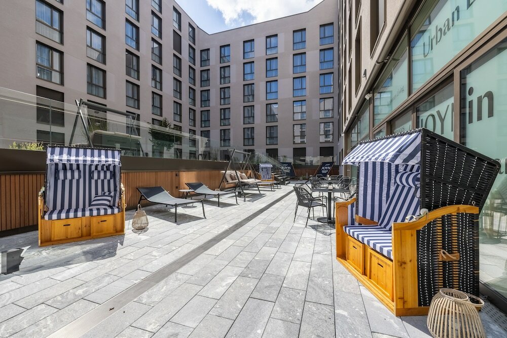 Фото Radisson Hotel & Suites Zurich 