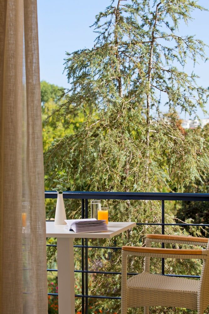 Фото Avra City Boutique Hotel