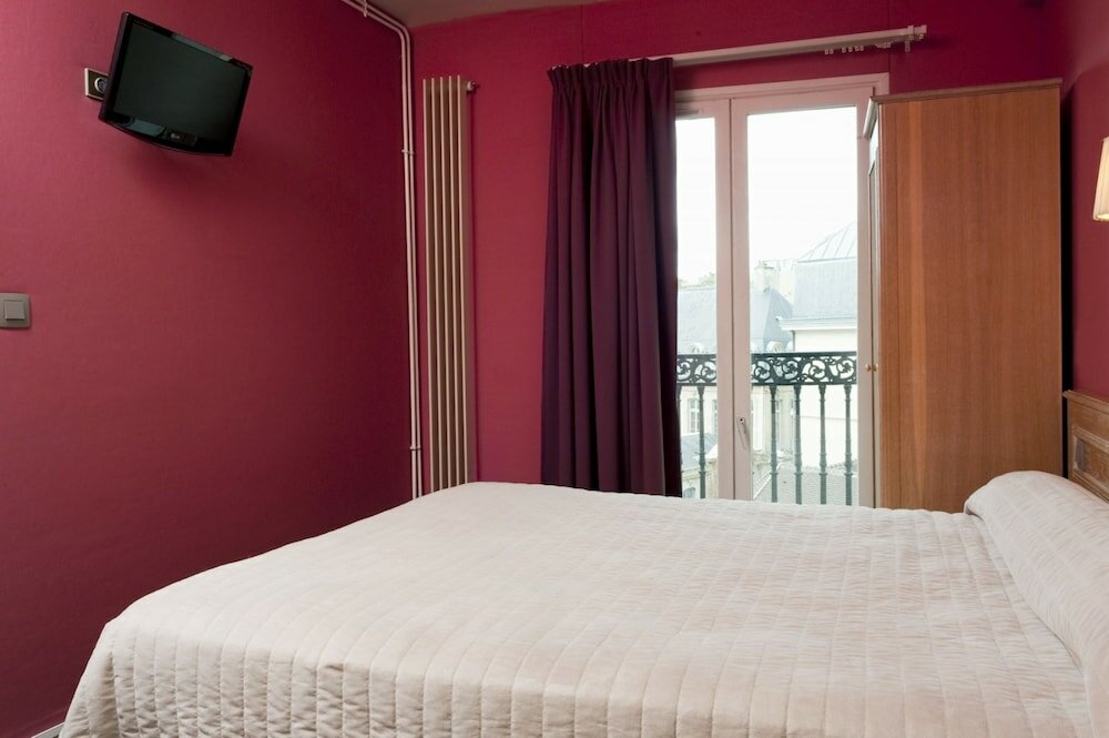 Фото Hotel Americain