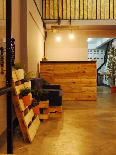 Гостиница Asleep Hostel в Канчанабури