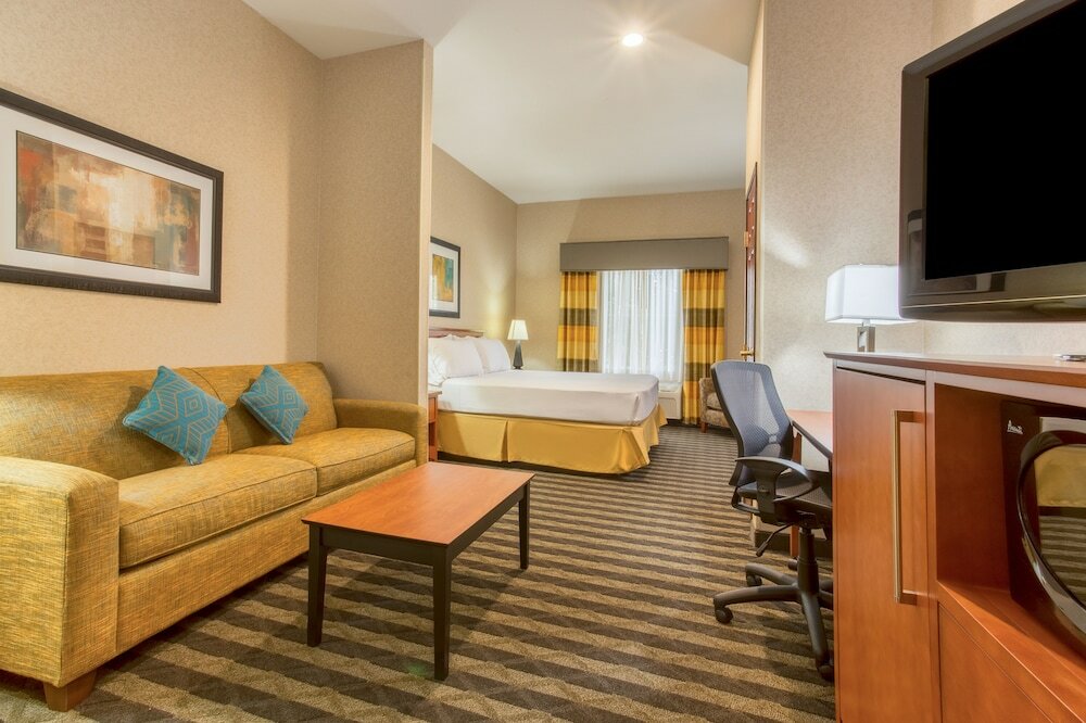 Фото Holiday Inn Express Hotel & Suites Manteca, an Ihg Hotel