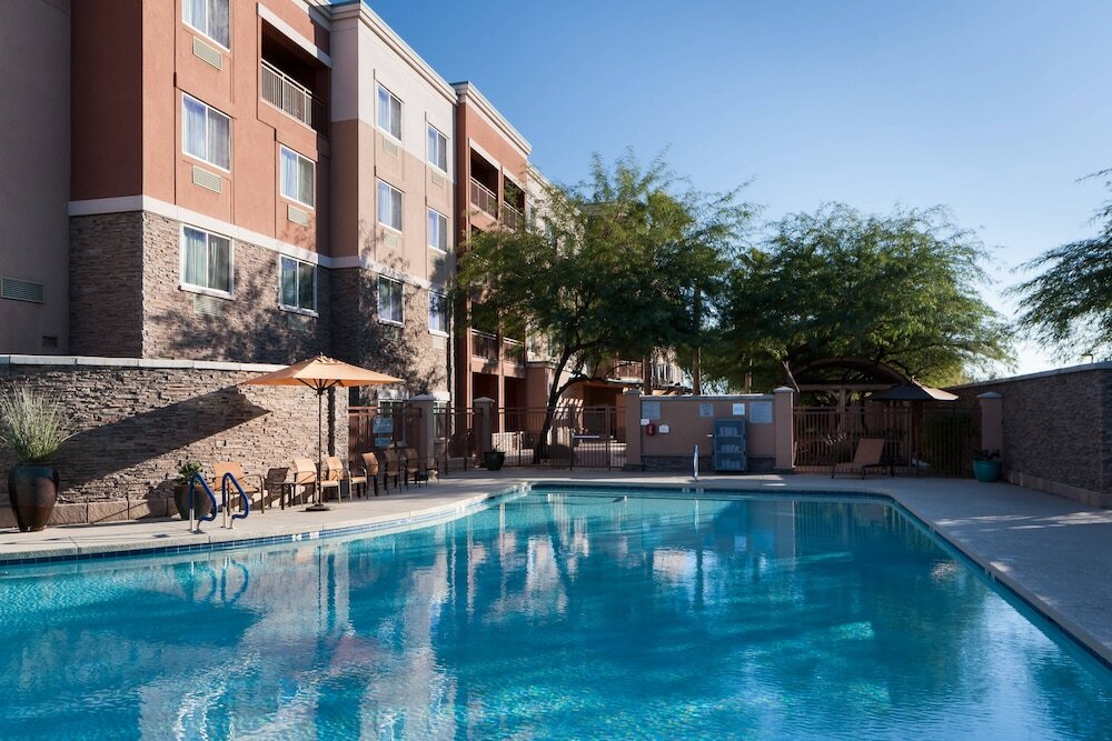 Фото Courtyard by Marriott Phoenix West/Avondale
