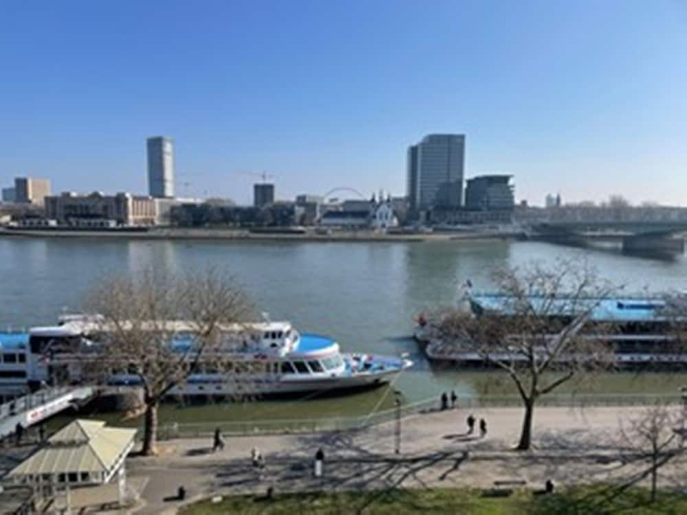 Фото Rhein-Hotel St. Martin