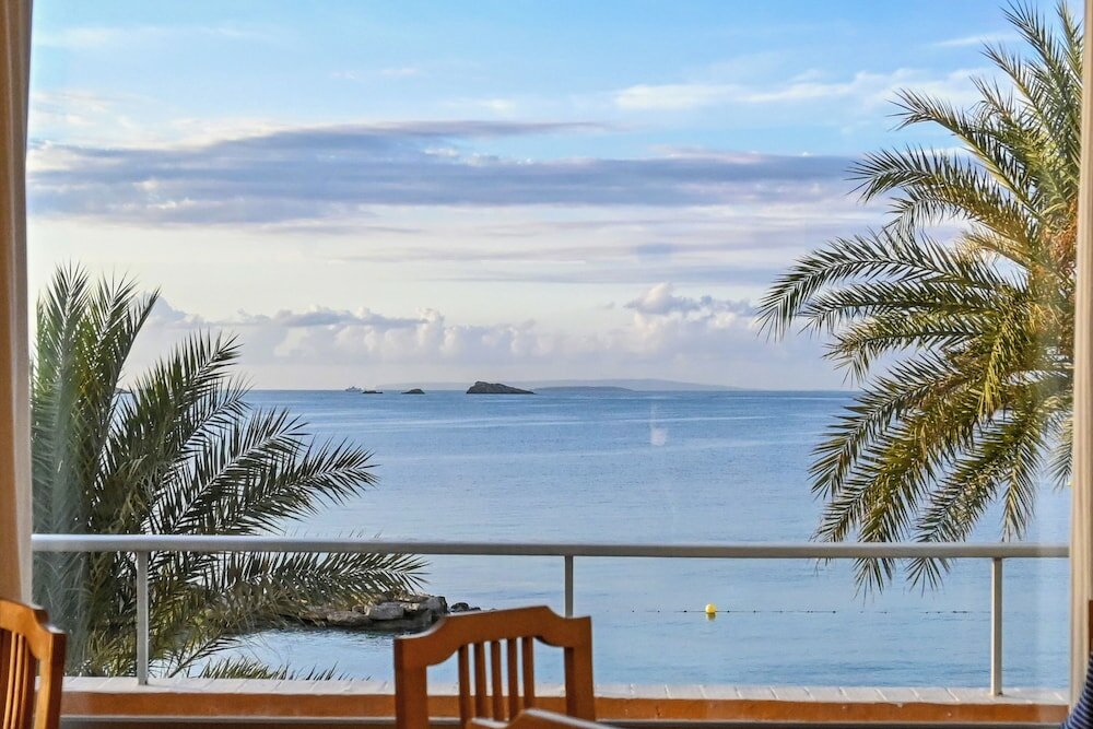 Фото Hotel Ibiza Playa