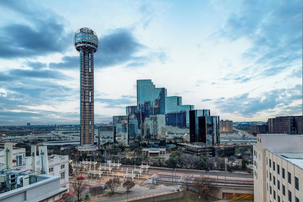 Фото Holiday Inn Express Dallas Downtown, an Ihg Hotel