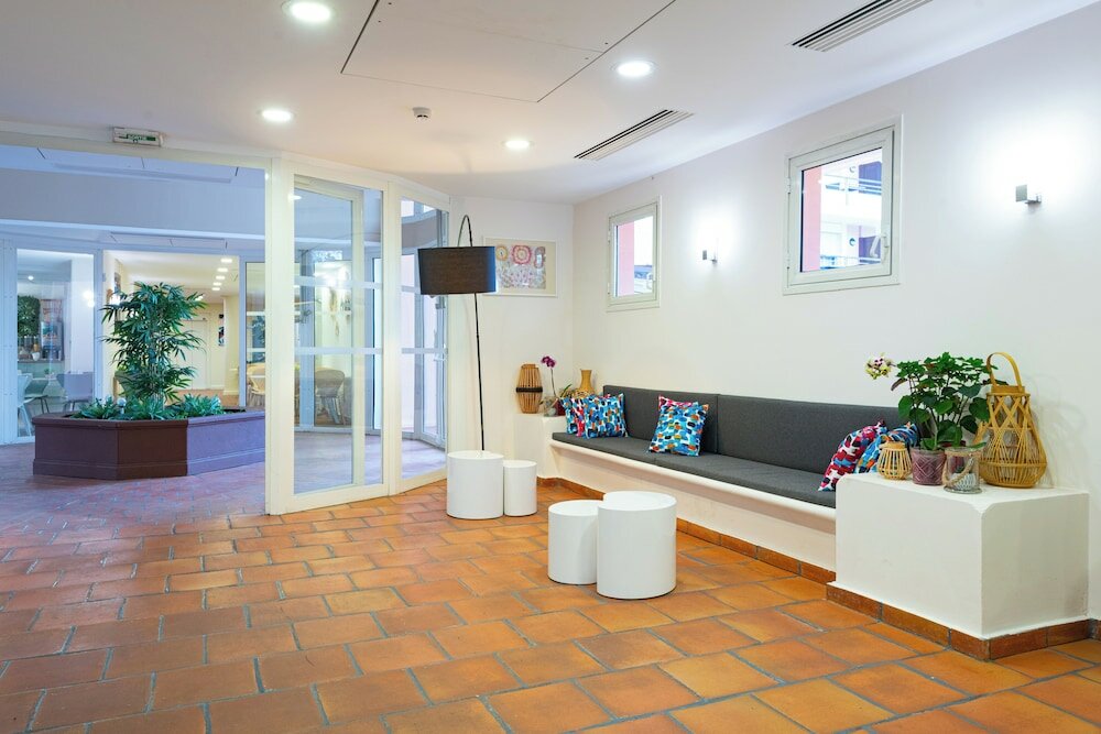 Фото Zenitude Hôtel-Résidences Le Cannet