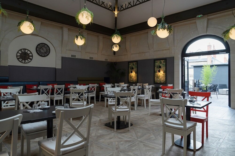 Фото The Originals Boutique, Hôtel Le Londres, Saumur