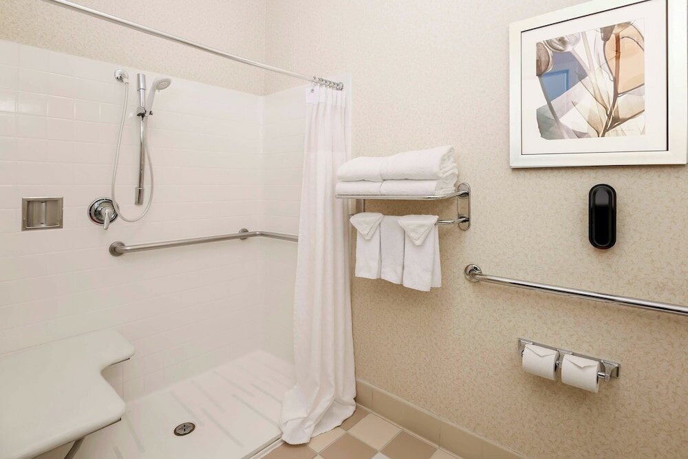 Фото Fairfield Inn & Suites Temecula by Marriott