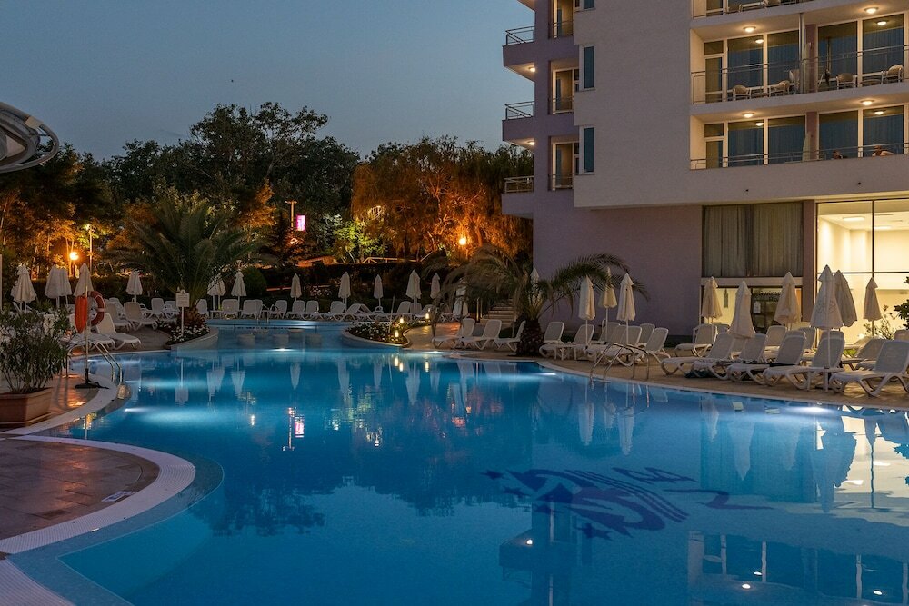 Фото Neptun Beach