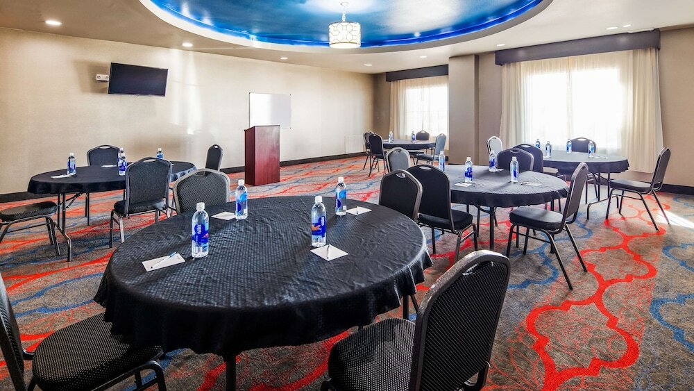 Фото Best Western Plus Tech Medical Center Inn