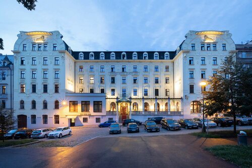 Внешний вид отеля Clarion Grandhotel Zlaty Lev в Либерце, фото 1