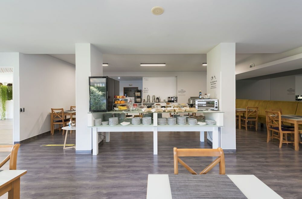 Фото Varzinn Hotel