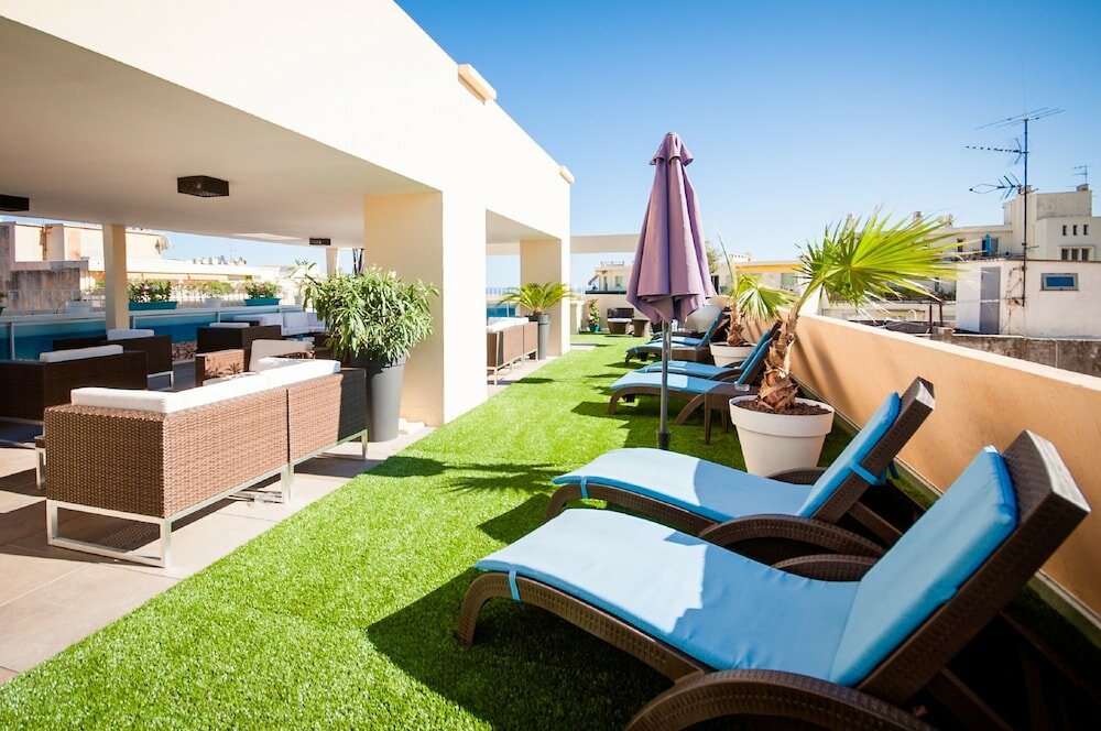 Фото Nice Promenade Residhome Aparthotel