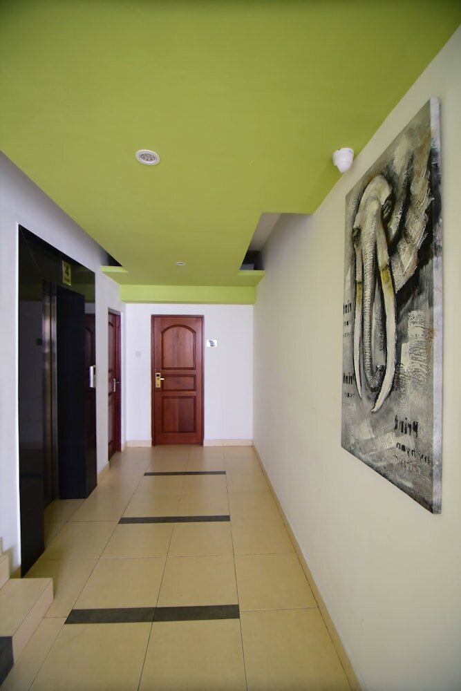 Фото Thilhara Days Inn