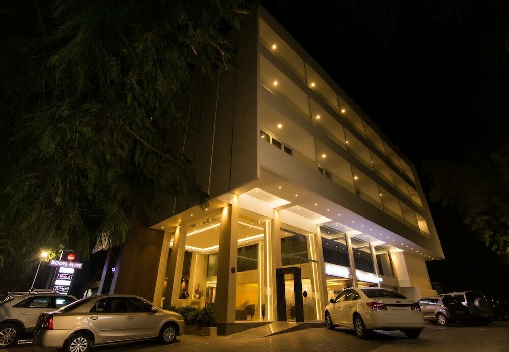 Hotel Roopa Elite, Mysore, photo