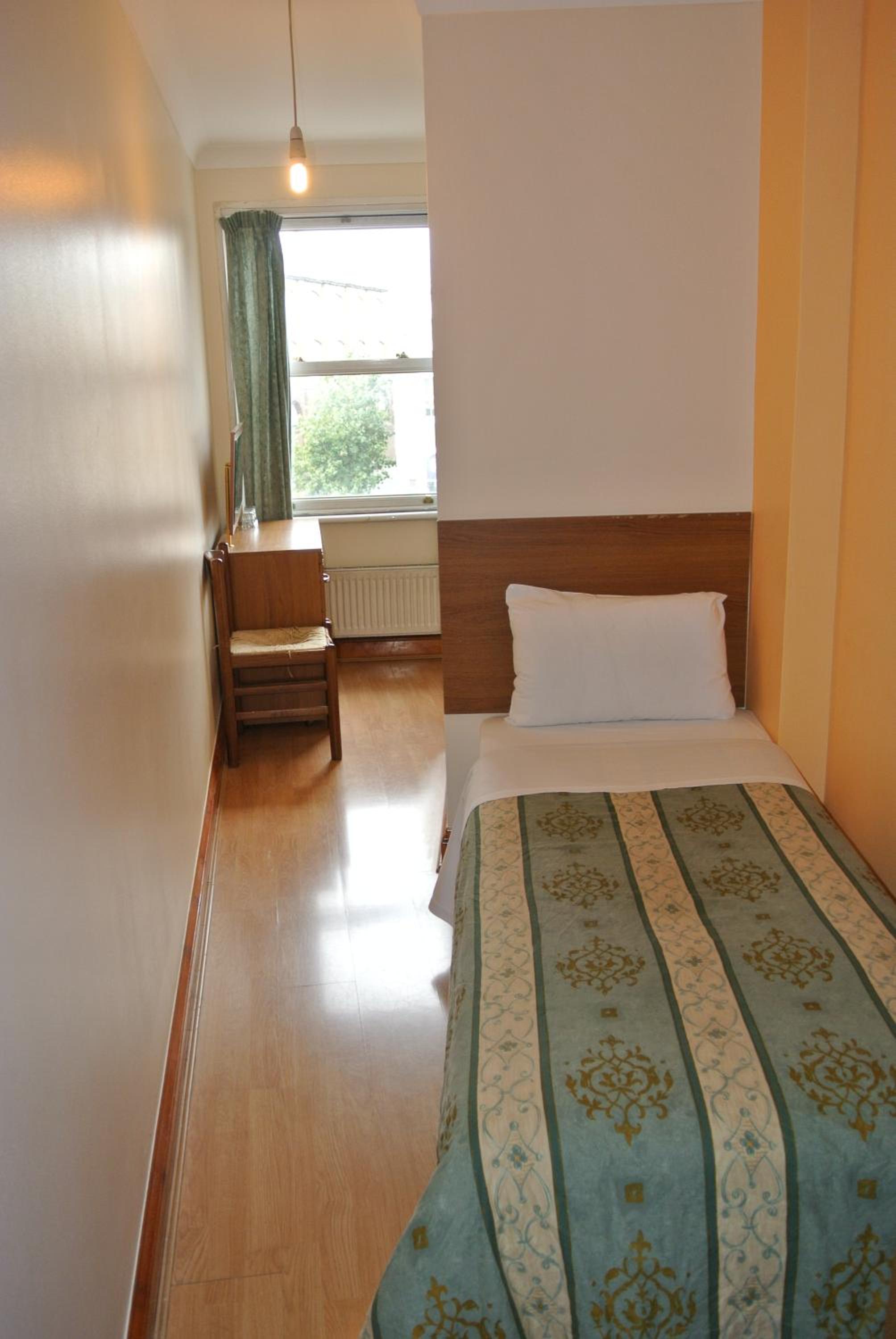 Фото Carlton Hotel Kings Cross