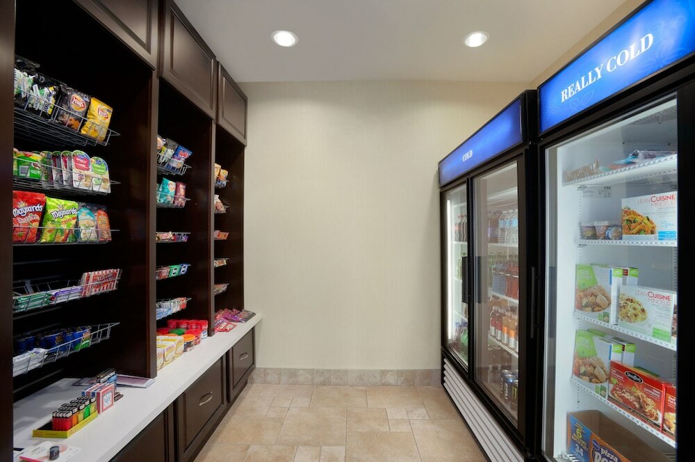 Фото Hilton Garden Inn Edmonton International Airport