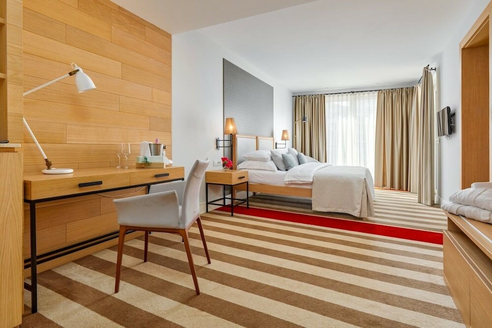 Фото Hotel Budva