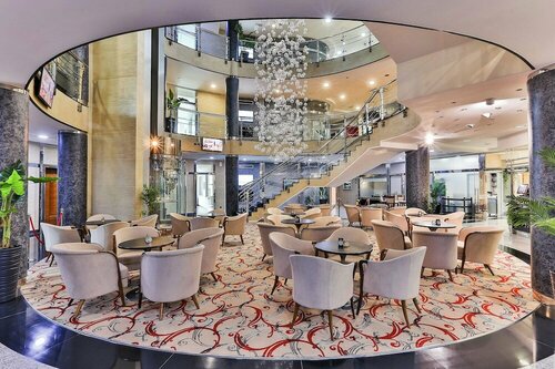 Внешний вид отеля Kings Park Hotel в Подгорице, фото 2