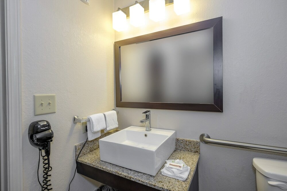 Фото Red Roof Inn Helen