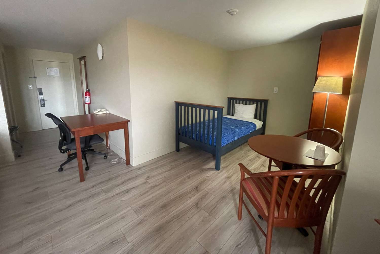 Фото Super 8 by Wyndham Campbellton NB