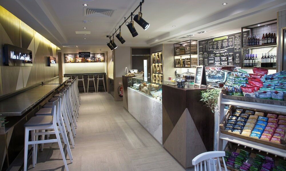 Фото Hub by Premier Inn London Covent Garden