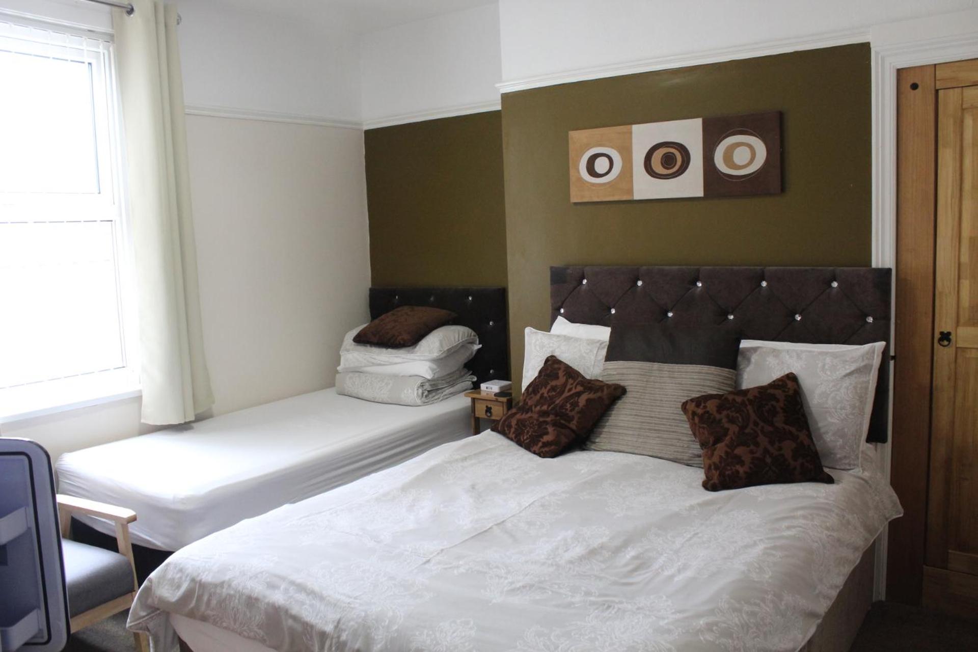 Фото Oakwell Guest House