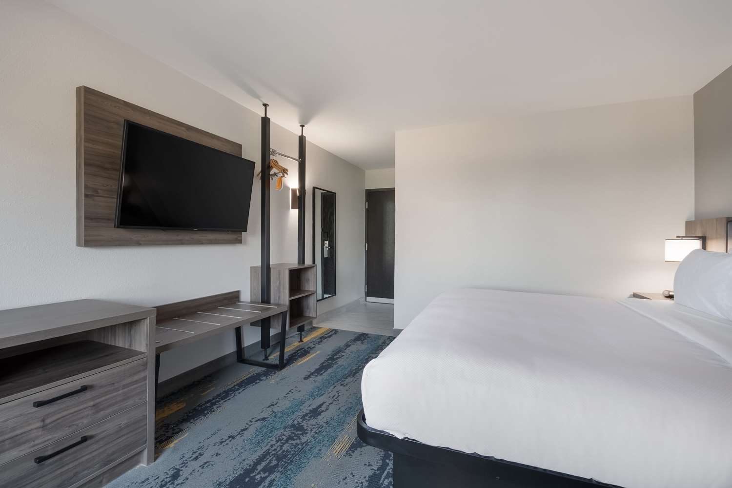 Фото Clarion Pointe Okc Airport