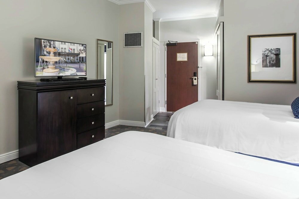 Фото Omni Riverfront Hotel