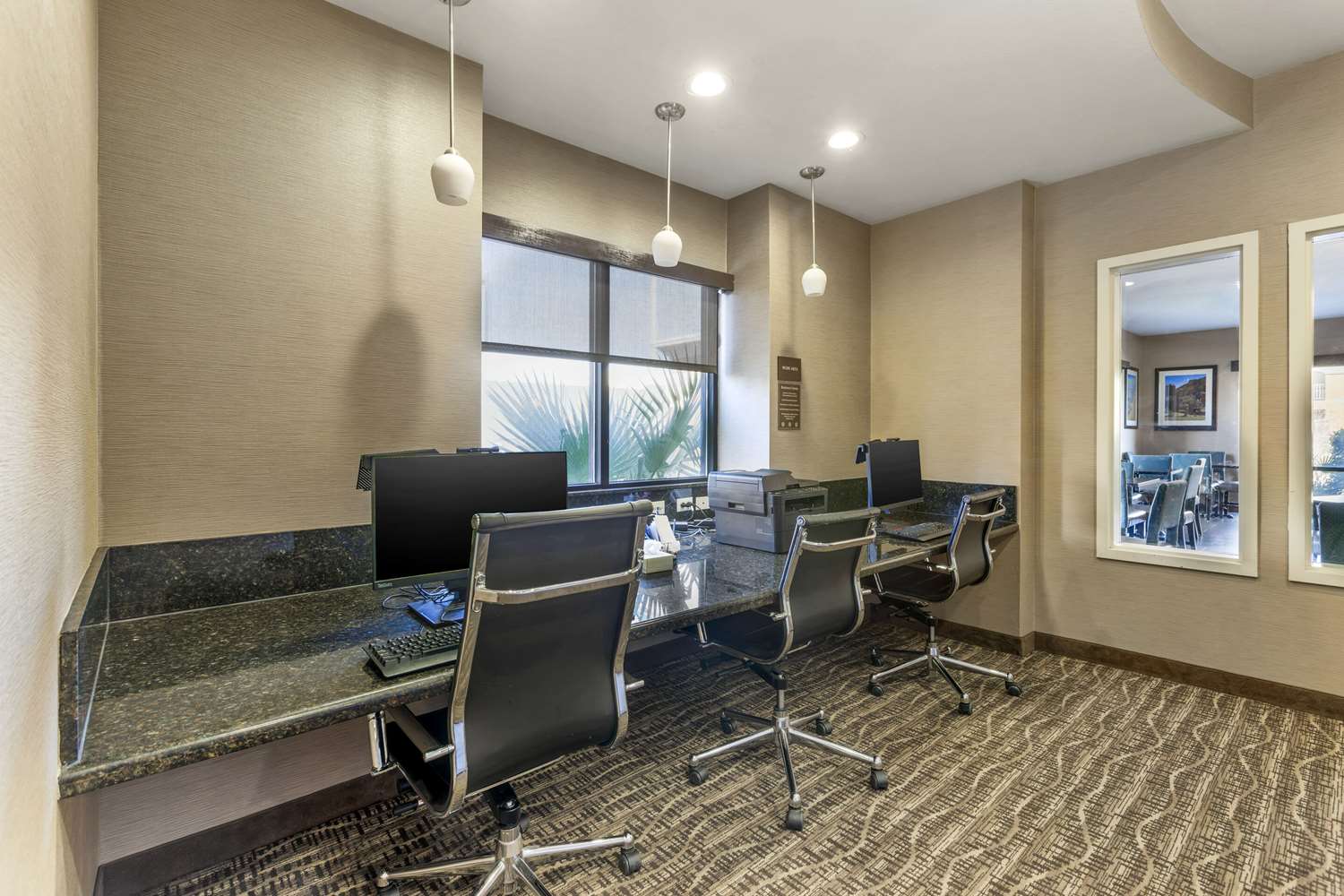 Фото Comfort Suites Blythe