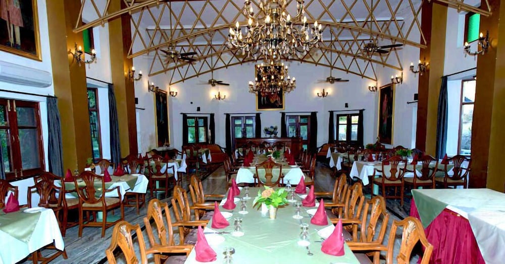 Фото WelcomHeritage Taragarh Palace